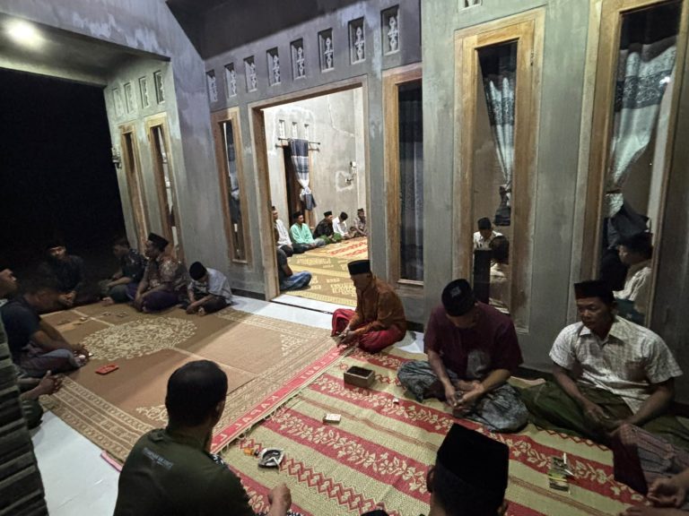 Siang Kerja Gotong Royong, Malam Kenduri Bareng
