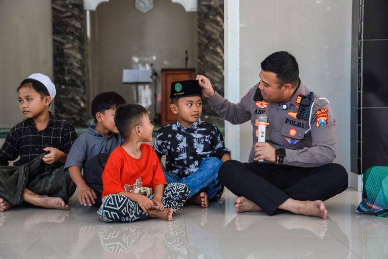 Hari Bhayangkara ke – 80 Polres Jember Salurkan Bantuan untuk Yayasan Yatim Piatu