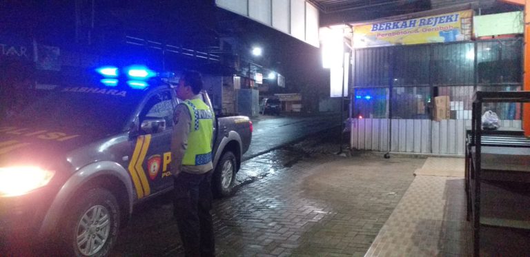 Patroli Presisi Polsek Ngrayun Tingkatkan Kewaspadaan Warga dan Antisipasi Gangguan Kamtibmas