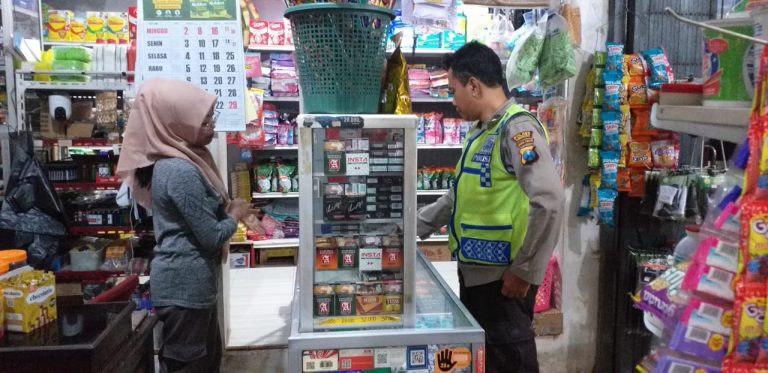 Patroli Presisi Polsek Ngrayun Tingkatkan Kewaspadaan Warga dan Antisipasi Gangguan Kamtibmas
