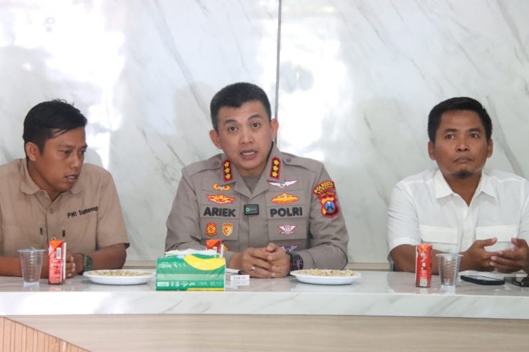 Polresta Sumenep Perkuat Sinergitas Bersama Awak Media Melalui Silaturahmi dan Dialog