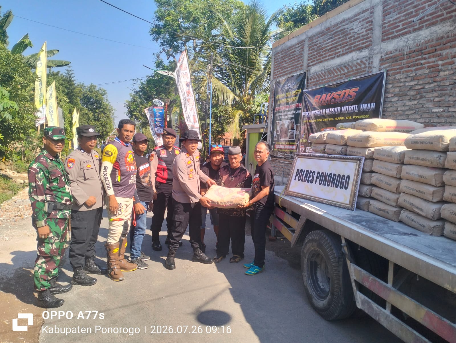 Polres Ponorogo Salurkan Bantuan untuk Pembangunan Masjid di Desa Candi, Kecamatan Mlarak