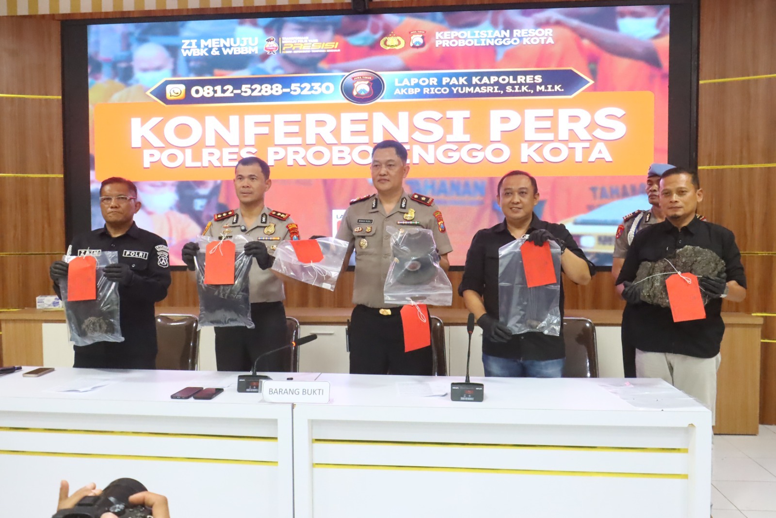 Polres Probolinggo Kota Ungkap Kasus Pembunuhan Manusia Silver, Dua Tersangka Diamankan