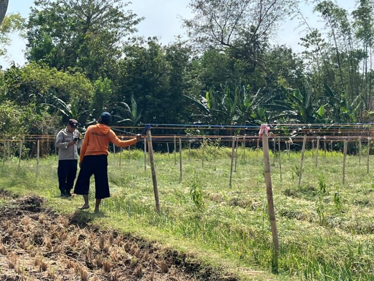 Bhabinkamtibmas Desa Joresan Intensifkan Sambang Warga, Wujud Nyata Dukungan Polri bagi Ketahanan Pangan