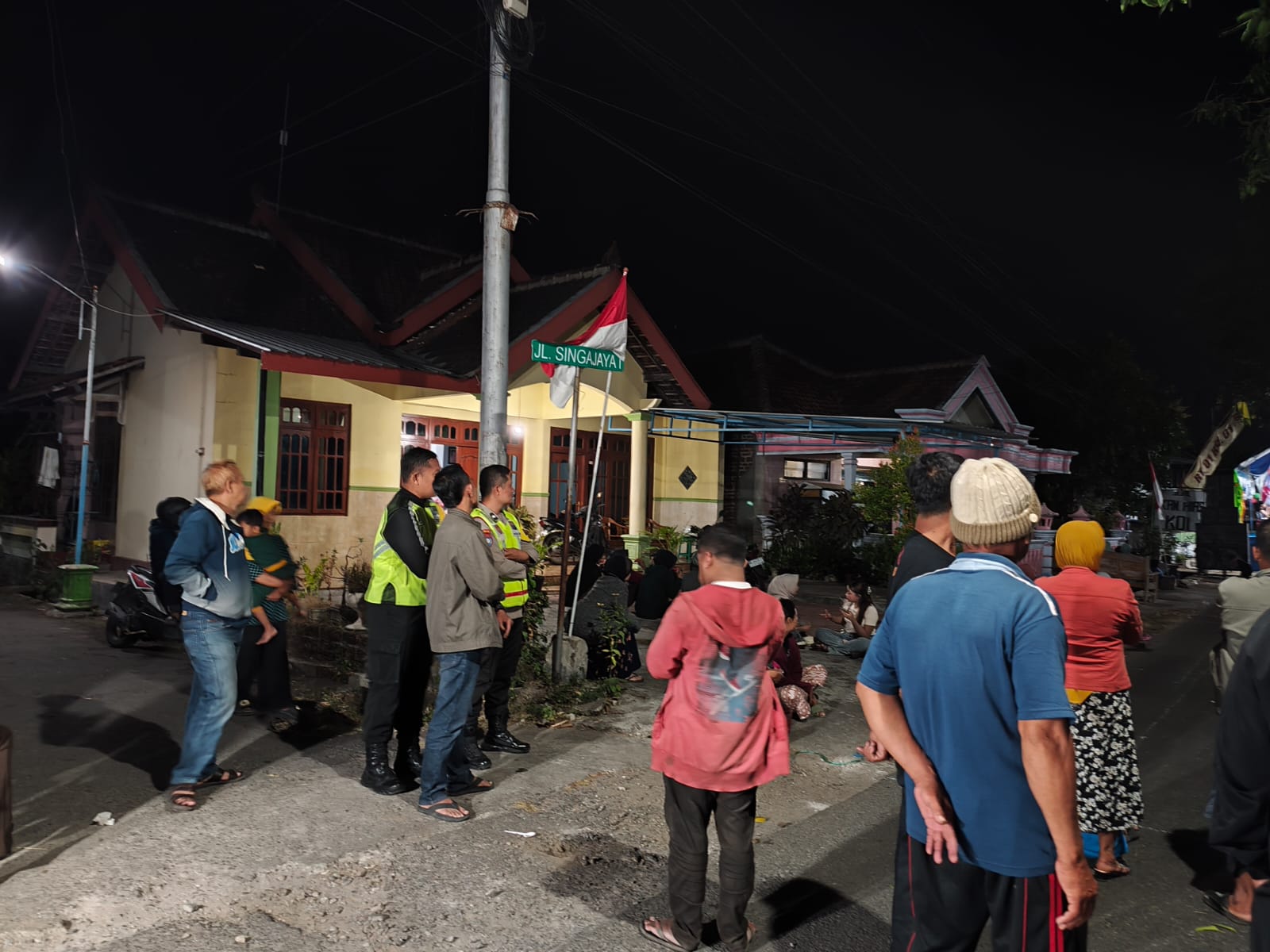 Patroli Presisi Polsek Jenangan Sambangi Masyarakat dan Antisipasi Gangguan Kamtibmas