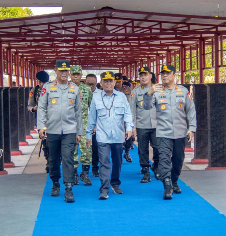 Dari Palangka Raya, Wakapolri Bersama KSAD Pastikan Kesiapan Pasukan Tangani Karhutla