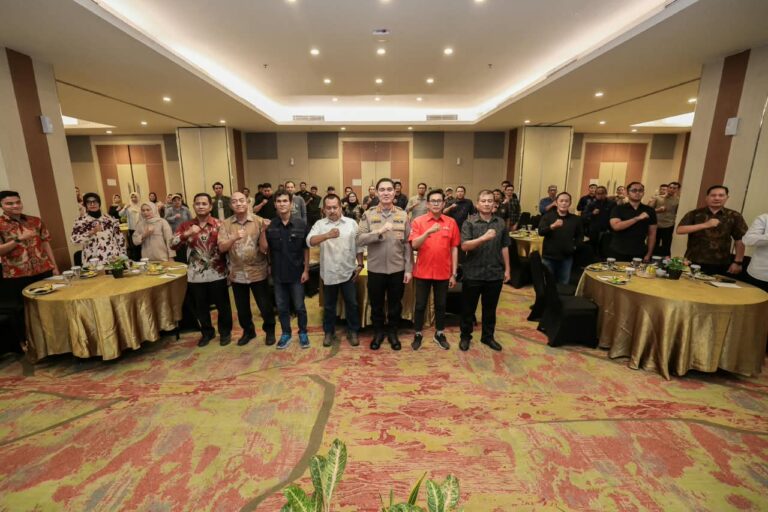 Ngopi Bareng Awak Media, Polda Jatim Perkuat Kemitraan dan Komunikasi