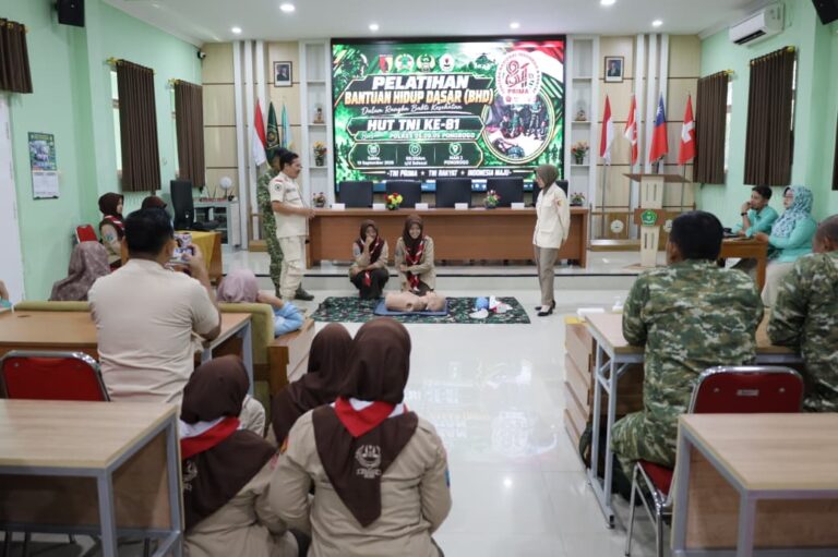 Peringati HUT ke 81 TNI, Kodim Ponorogo dan Poskes Ponorogo Gelar Pelatihan Hidup Dasar