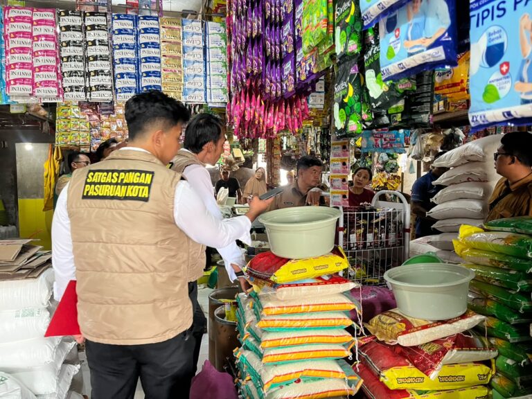 Satgas Pangan Polres Pasuruan Kota Pastikan Pasokan Beras Aman dan Sesuai HET