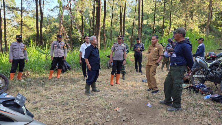 Sinergi Polres Ngawi dan Tim Gabungan Berhasil Padamkan Karhutla Lawu Utara