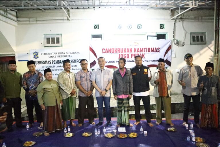 Cangkrukan Jogo Perak: Kapolres Tanjung Perak Ajak Warga Kompak Tangkal Isu Liar Penganggu Kamtibmas