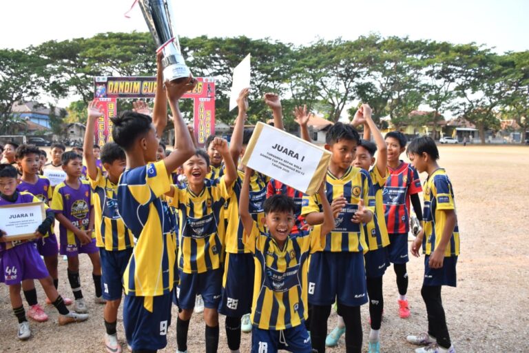 Turnamen Sepak Bola Antar SSB U-12 Piala Dandim Cup Ditutup