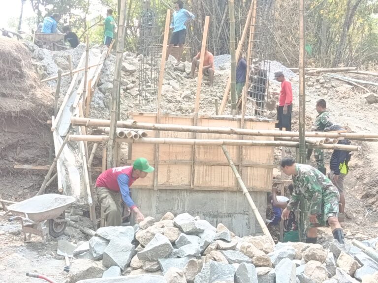Pembangunan Jembatan Perintis Garuda Tahap VII di Kodim Ponorogo Terus Berproses
