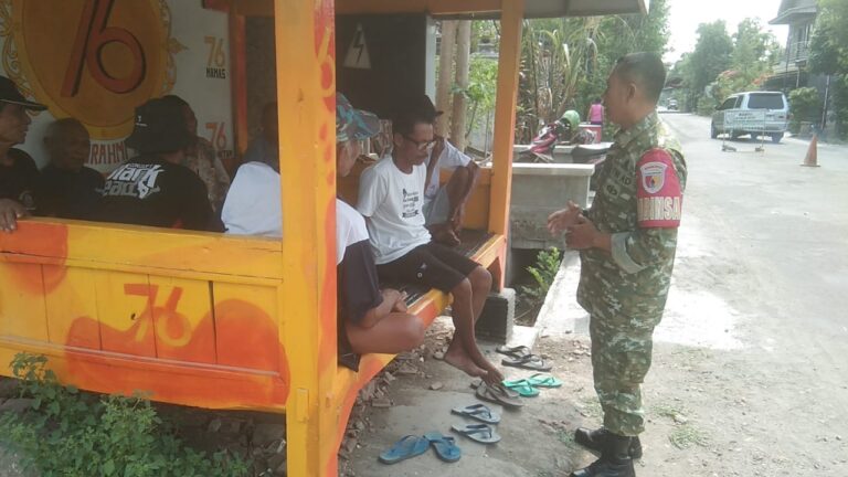 Komsos, Sarana Efektif Babinsa Ponorogo Dalam Mendukung Suksesnya Tugas di Desa Binaan