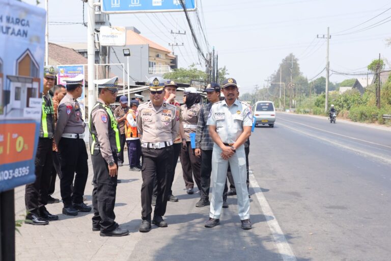 Polres Gresik Gandeng Tim Ahli Kaji Jalur Blackspot di Driyorejo