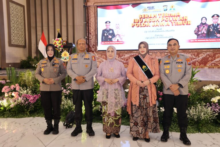 Jadi Ibu Asuh Polwan Polda Jatim, Ny. Lenia Dekananto Dorong Kesejahteraan dan Keharmonisan Keluarga Polri