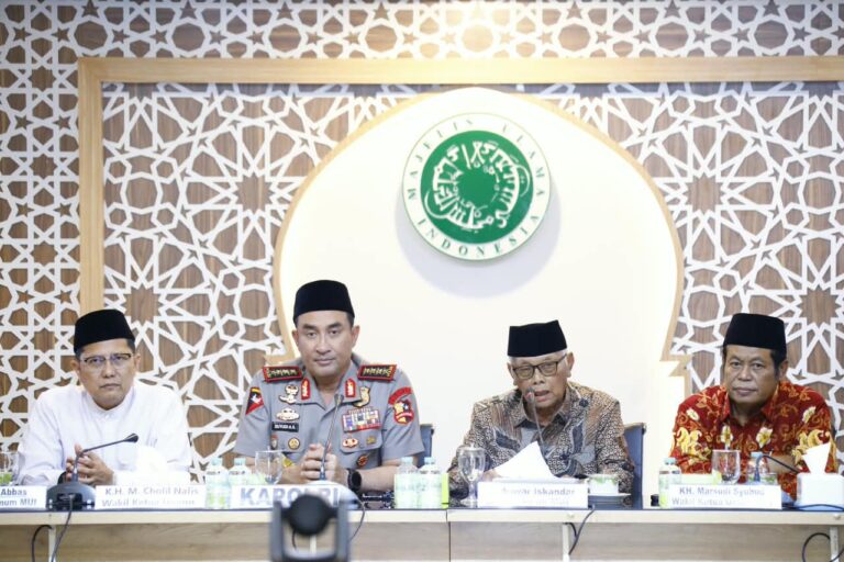 Kapolri Silaturahmi dengan Pimpinan MUI, Perkuat Sinergi Jaga Keamanan dan Kerukunan