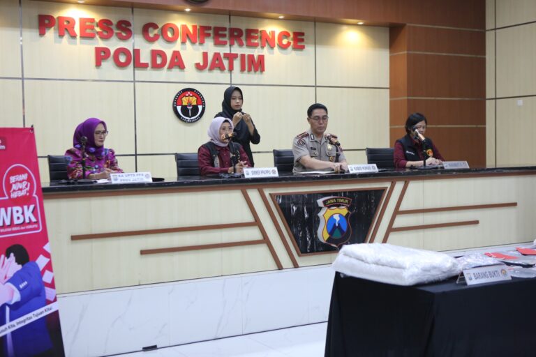 Polda Jatim Ungkap Dugaan TPPO Bermodus Prostitusi Daring di Surabaya dan Sidoarjo