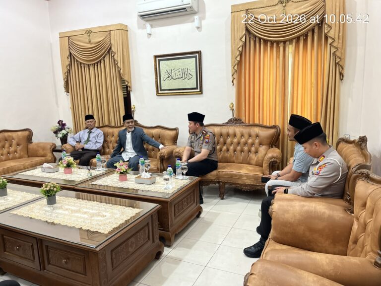 Pererat Silaturahmi dengan Pimpinan Gontor, Kapolres Ponorogo AKBP Damus Asa Perkuat Sinergi Jaga Kamtibmas
