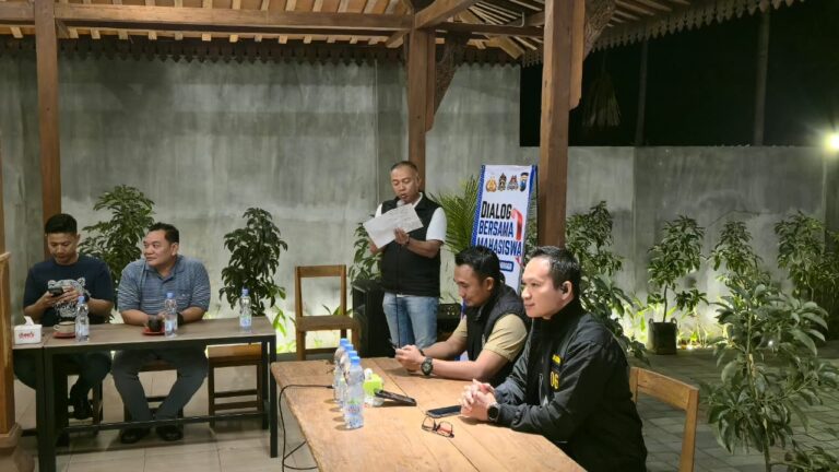 Kapolres Ponorogo Gelar Dialog Bersama Mahasiswa, Bahas Keselamatan Pelajar hingga Persoalan Kamtibmas