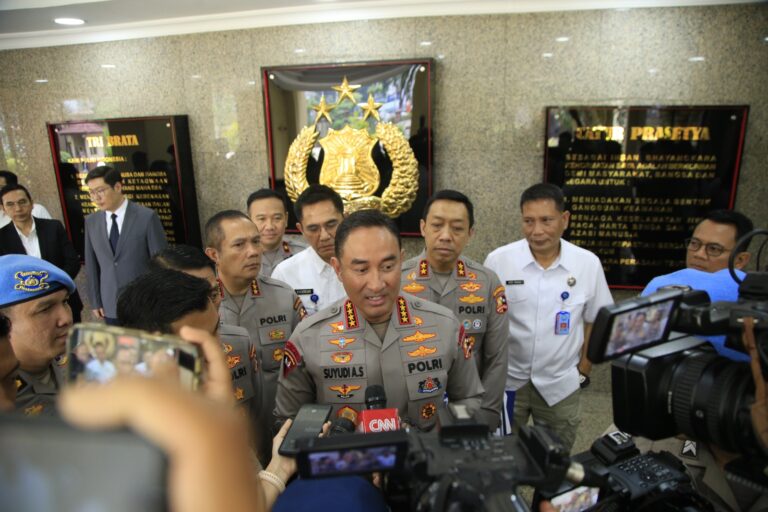 Kapolri Kedepankan Pendekatan Humanis dalam Pelayanan Aksi Penyampaian Aspirasi